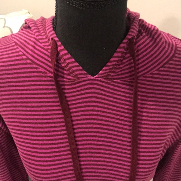 Eddie Bauer Hooded Pullover - Picture 2 of 3